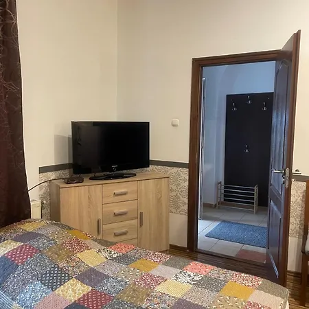 Arthaus Roenoek Apartment *