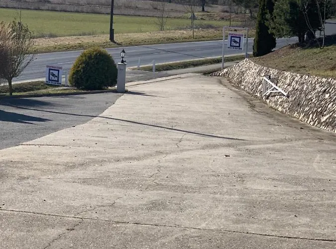 Arthaus Roenoek 아파트 Ronok