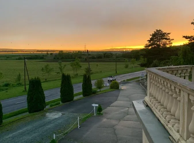 Arthaus Roenoek Apartamento Ronok