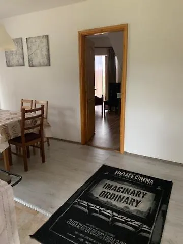 Arthaus Roenoek * Ronok