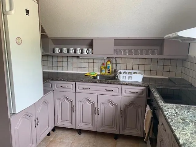 아파트 Arthaus Roenoek